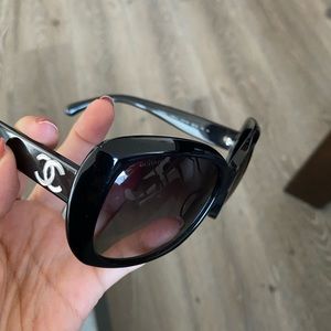 Chanel sunglasses 5183 A